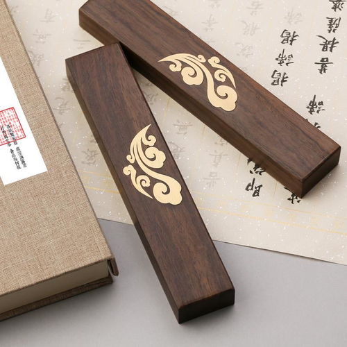 文房雅韻 紅木書法鎮(zhèn)尺的藝術(shù)之美與實(shí)用匠心